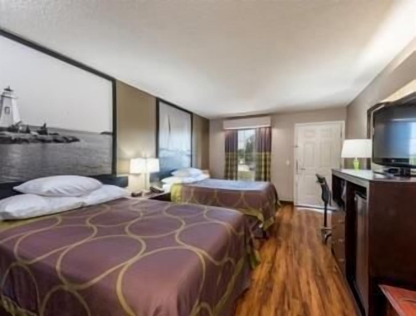 Super 8 By Wyndham Alexander 2*
